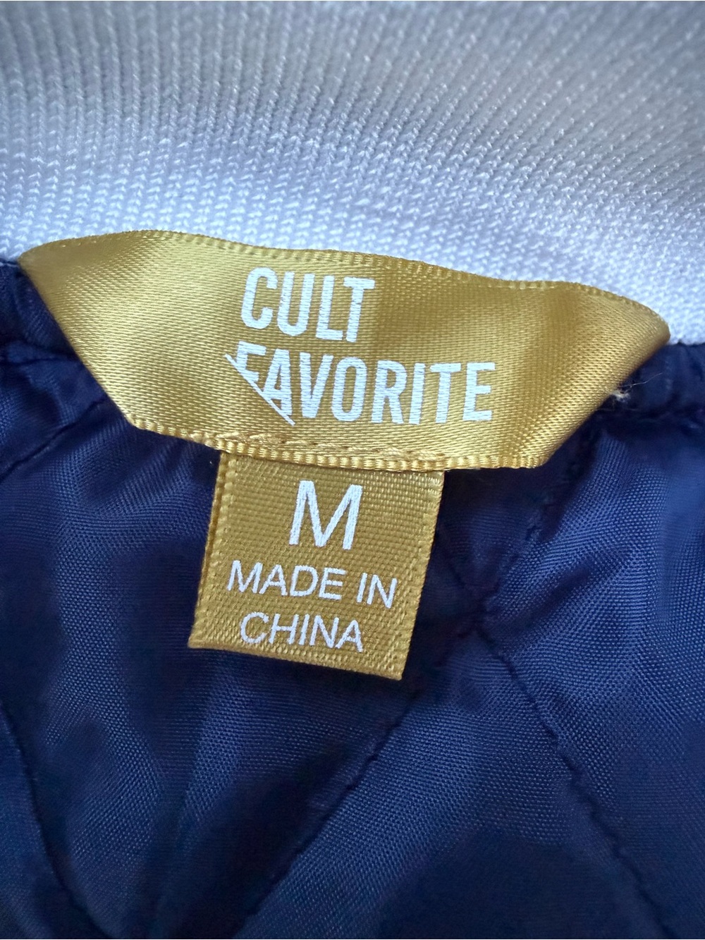 New York Yankees Cult Favorite Satin Bomber Jacket Blue Varsity Athletic Style M - Picture 11 of 11